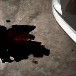 روش های پاک کردن لکه روغن ماشین از پارکینگ