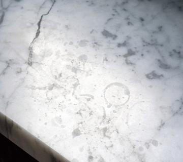 پاک کردن لکه جوهر نمک از سنگ