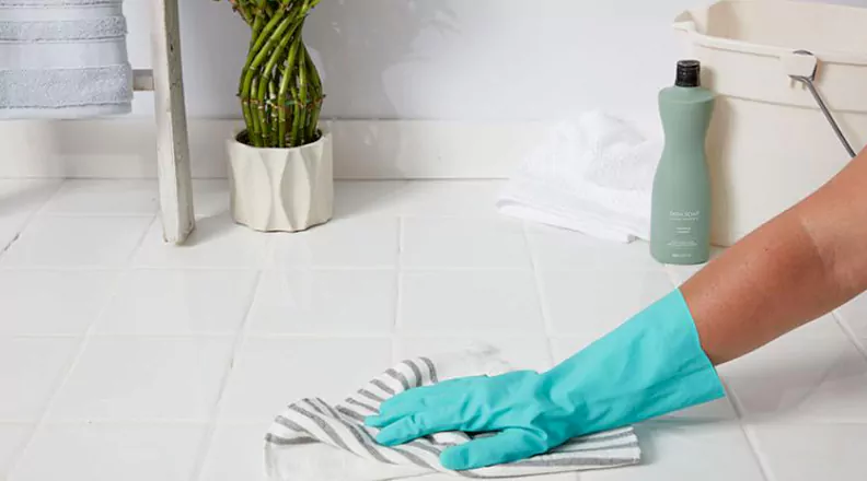 10 روش‌ تخصصی برای رفع شوره و سفیدک سنگ